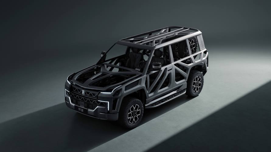 成都328仰望U8硬派越野的科技魅力，国能汽车对传统燃油车市场的冲击